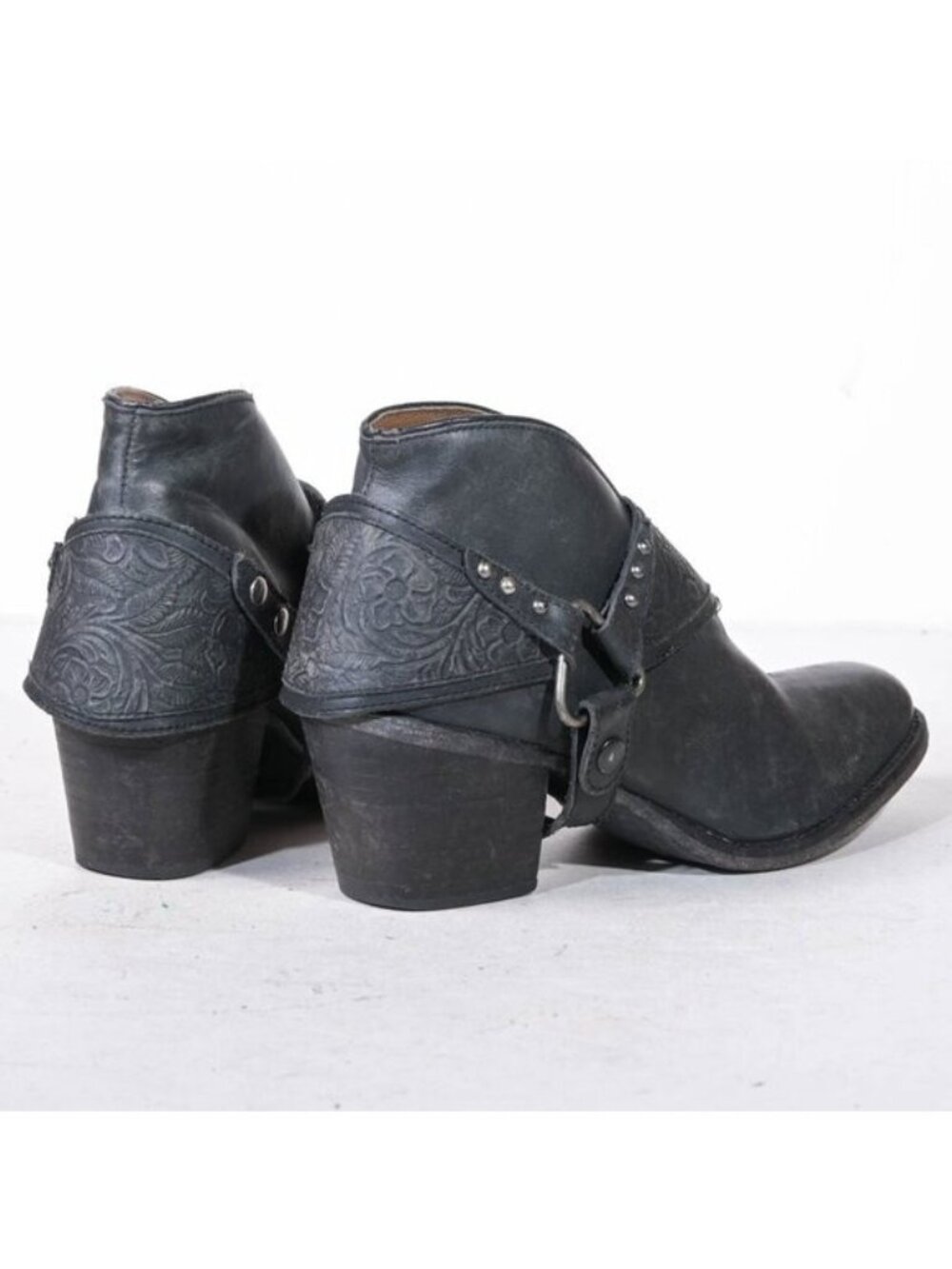 Matisse Danny Distressed Leather Western Shootie Hand Tooled Harness Women's 7 - Picture 2 of 7